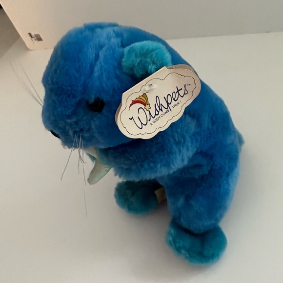 Vintage Small Blue Otter Stuff Animal Plushy - Picture 4 of 4